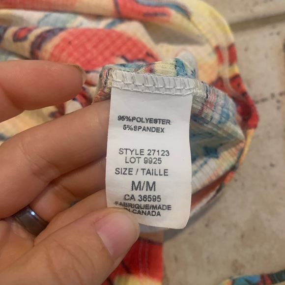 💜 Mandee Abstract Print Tie-Shoulder Blouse - Size M - Picture 4 of 6